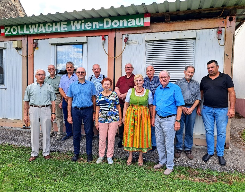 1 Gruppe vor Cont