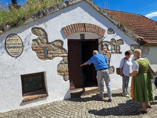 4 Zum Keller